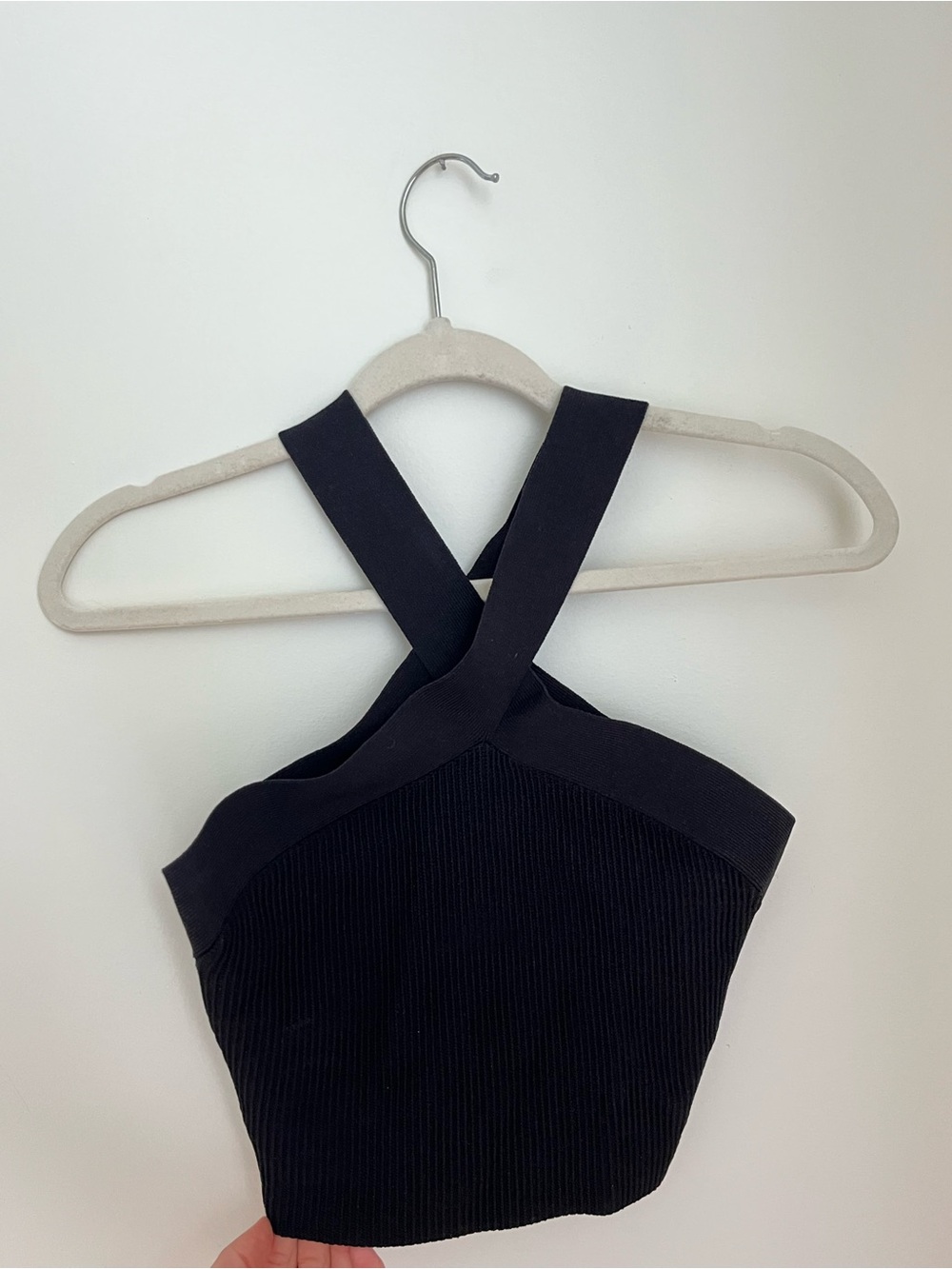 Babaton Black One-Shoulder Ribbed Crop Top